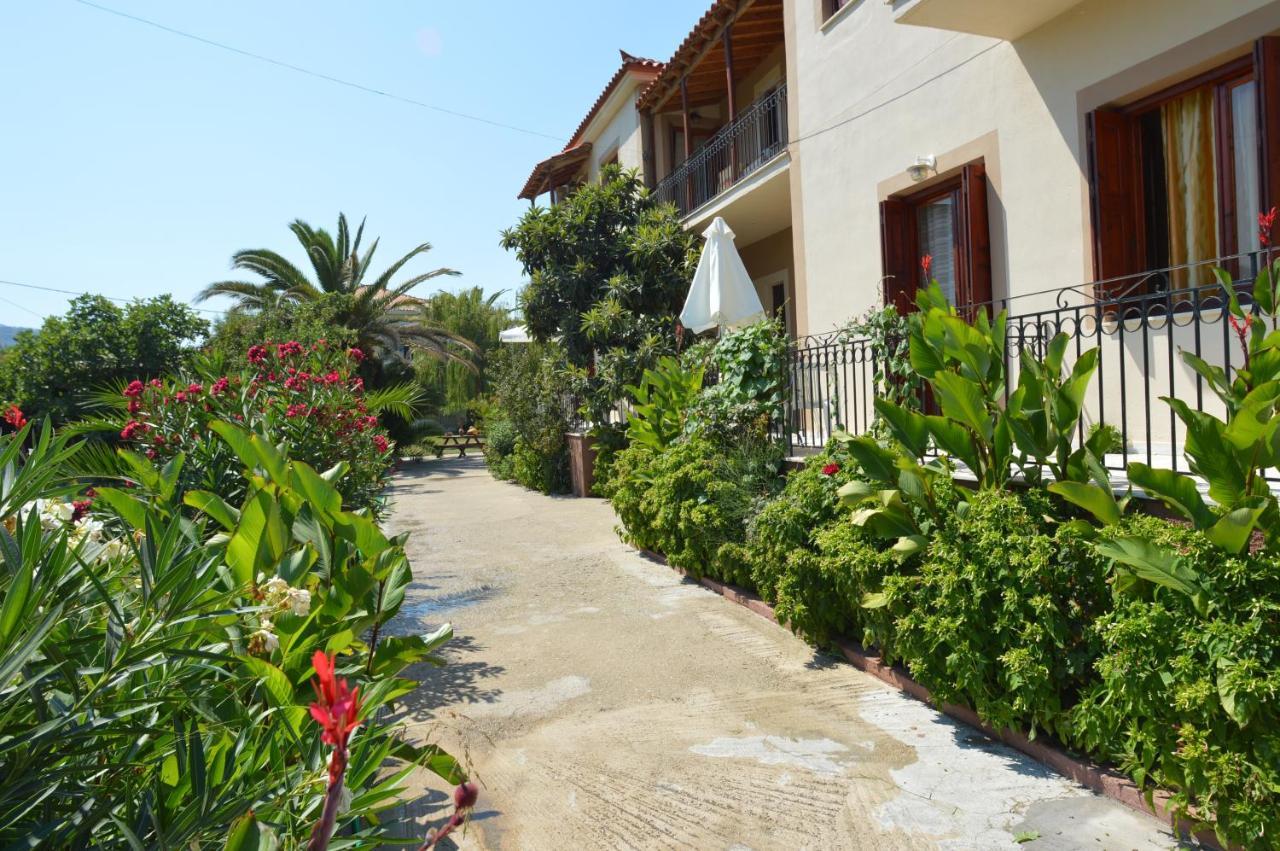 Mr. Greek Villa Петра Екстериор снимка
