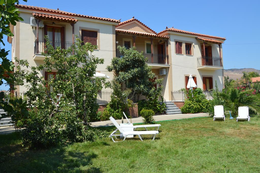 Mr. Greek Villa Петра Екстериор снимка